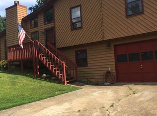 197 Laurel Ln, Carrollton, GA 30116