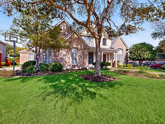 4th image of 1921 Armstrong Dr
