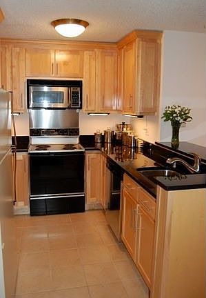 Kitchen - View from Hallway