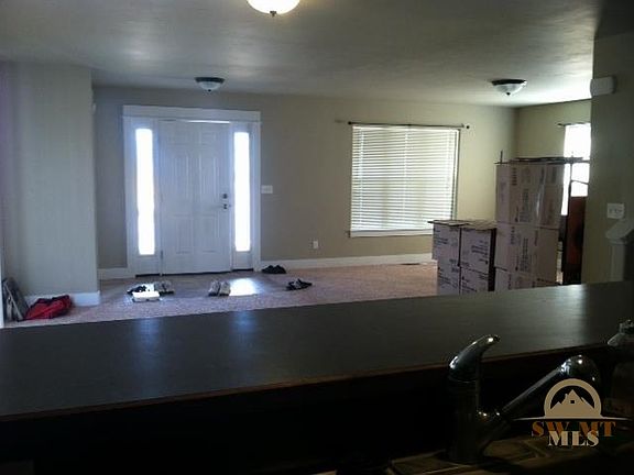 2nd image of 914 Las Campanas Dr