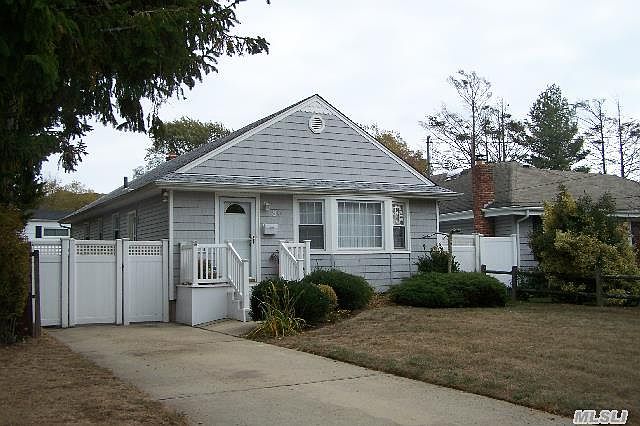 2nd image of 80 Unqua Rd