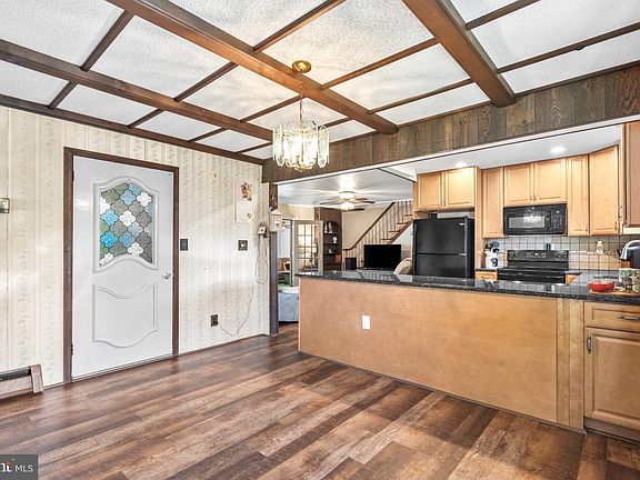 5th image of 58 Nearwood Ln