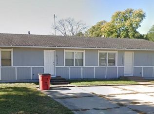 18872 E Wigwam Dr, Independence, MO 64056