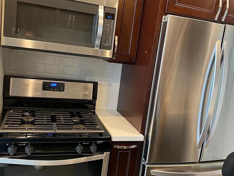 136 S Oakhurst Dr #7 — Photo 3