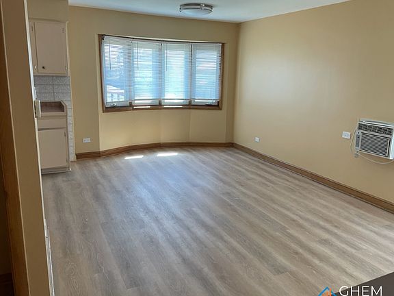 2nd image of 5717 W 55th St #5717