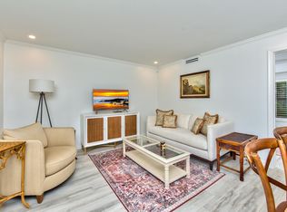 655 8th Ave S APT 2, Naples, FL 34102