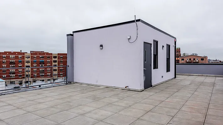 Rented by Nooklyn NYC LLC | media 7