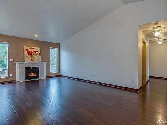 4th image of 18718 83rd Avenue Ct E