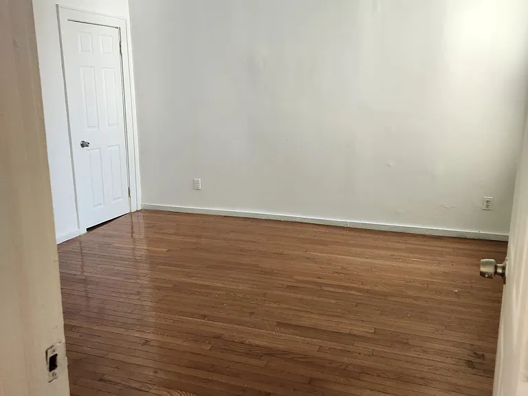 37 Summit Ave #3 — Photo 8