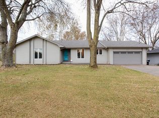 1356 E Holiday St, Springfield, MO 65804