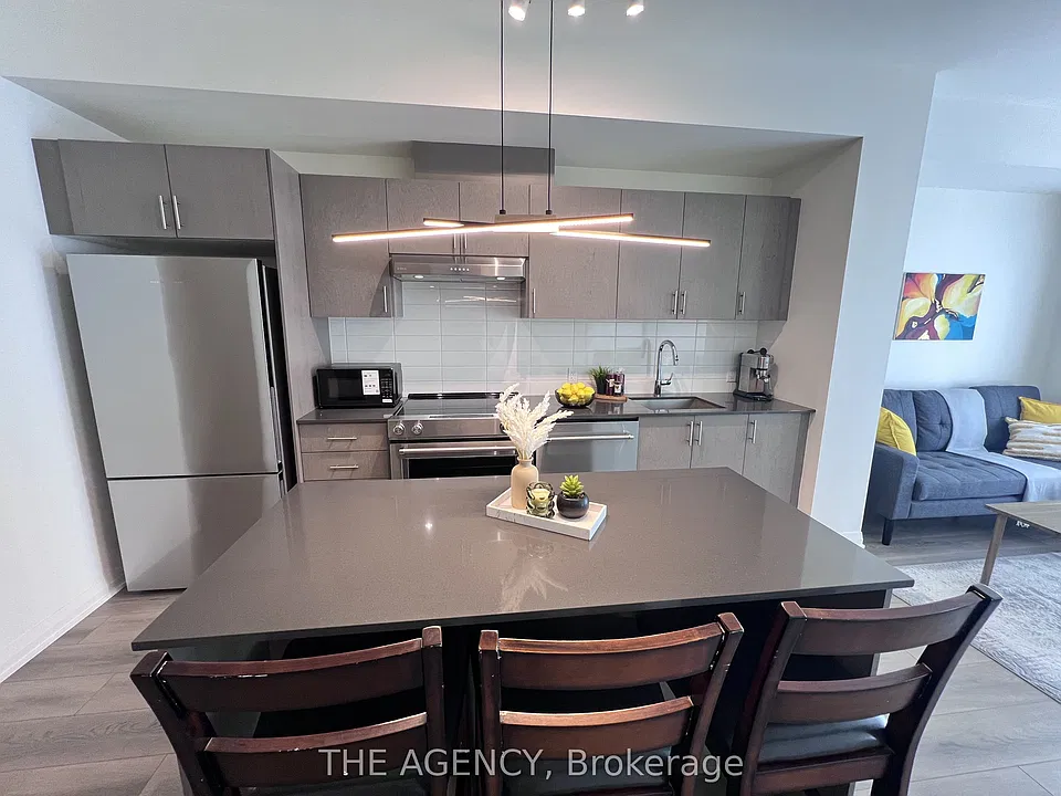 8960 Jane St E #1404