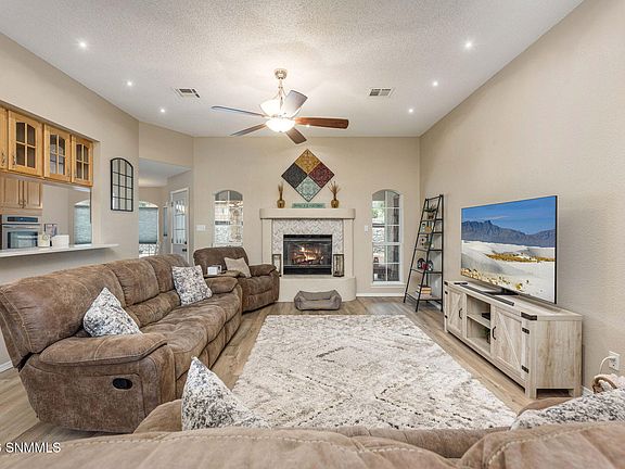 4th image of 2639 Oakmont Dr