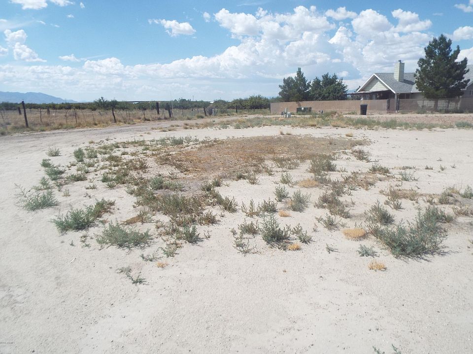 2nd image of W Tbd Bobcat