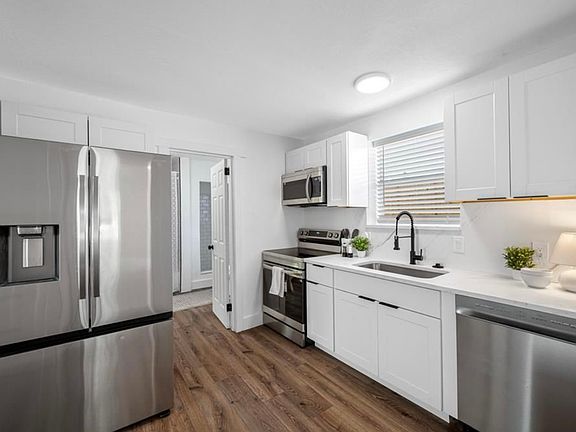5th image of 4626 8th Ave S