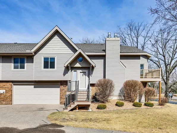 185 Galtier Pl, Shoreview, MN 55126