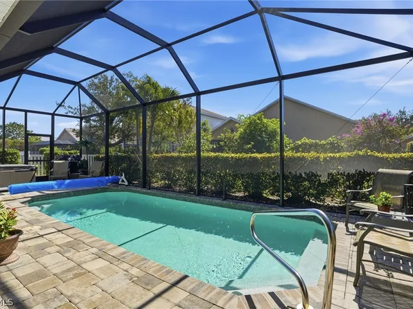 9729 Gladiolus Bulb Loop, Fort Myers, FL 33908