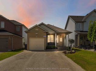 1038 Grandlea Ct, Oshawa, ON L1K 2N1