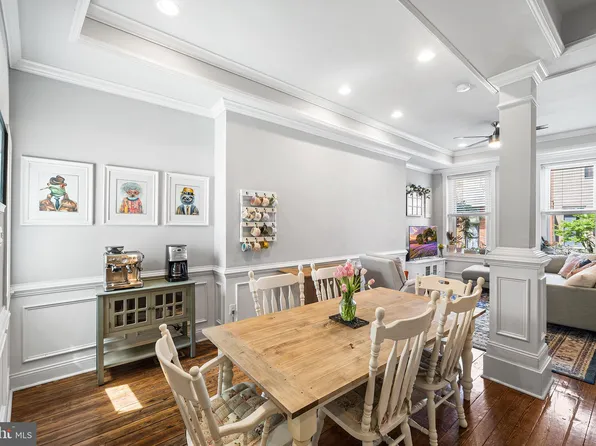 1137 S 10th St, Philadelphia, PA 19147