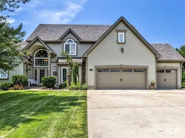 12810 Oakmont Dr, Platte City, MO 64079