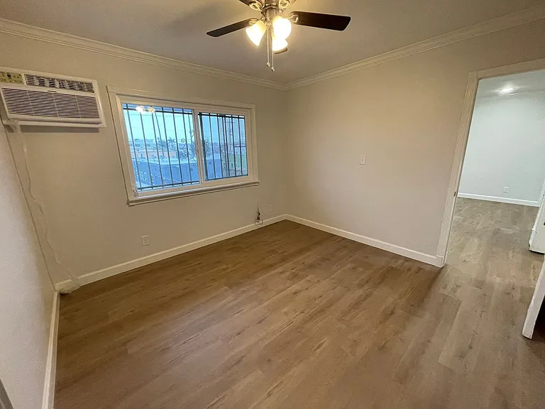 7119 S Victoria Ave #6 — Photo 13