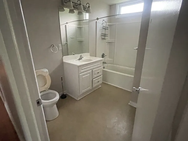 1147 Cornish St NE — Photo 8