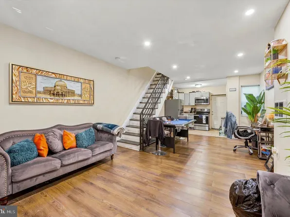 2525 W Sterner St, Philadelphia, PA 19132