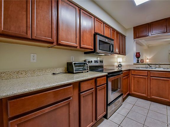 5th image of 3218 Veterans Memorial Pkwy APT 3103