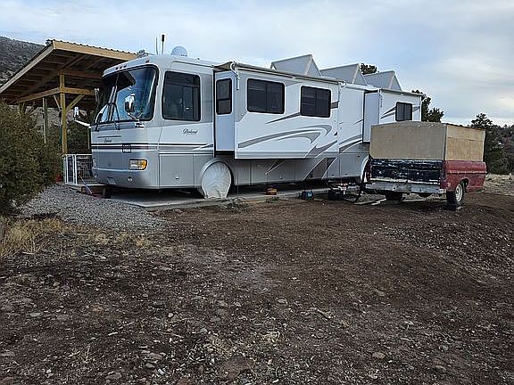 3rd image of 270 Sugarloaf Trl