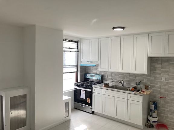 5th image of 1375 70th St Floor 2