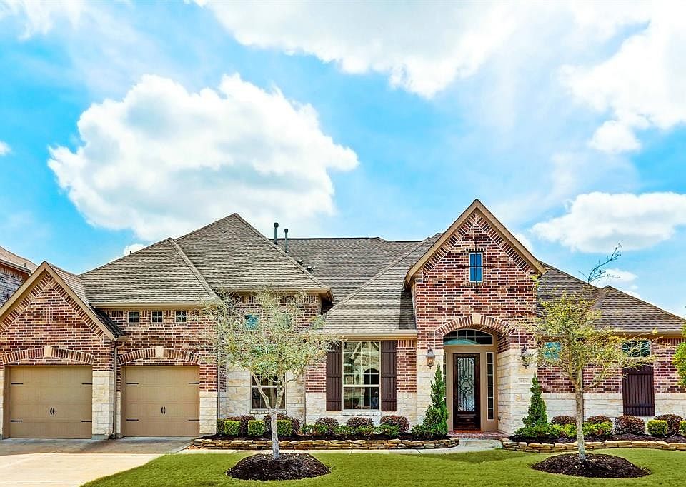 1st image of 19519 Meadow Lakes Dr