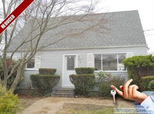 72 Marshall Ave, Brentwood, NY 11717
