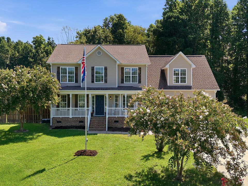 1st image of 637 Dickinson Road