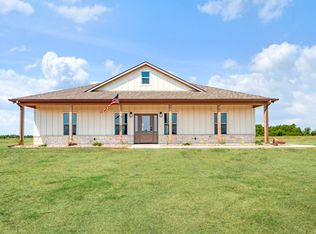 225 Private Road 33083, Sumner, TX 75486