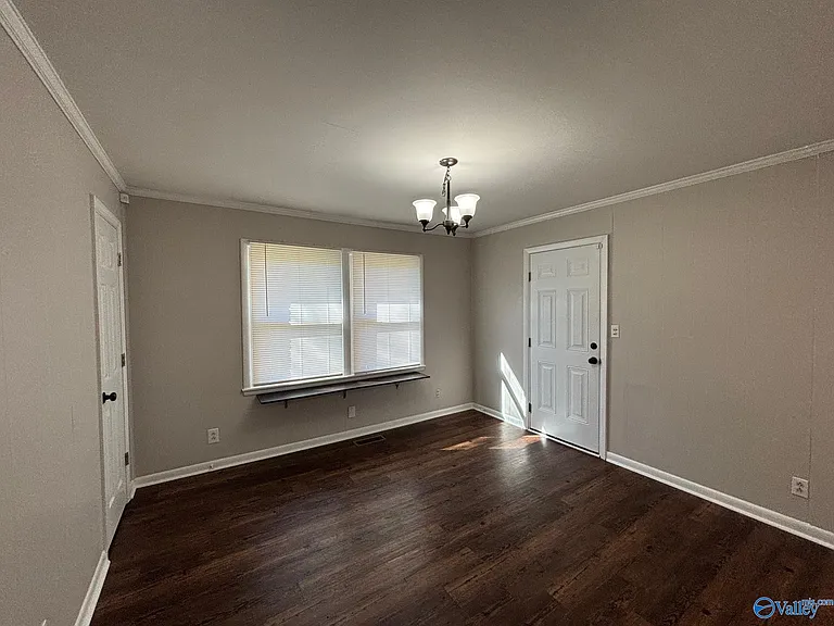 2803 Hester Ln NW — Photo 7