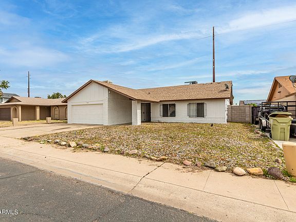 4th image of 5043 N 71ST Drive