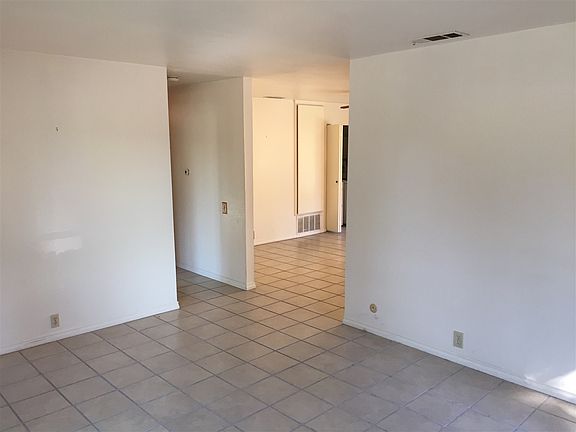 5th image of 10511 Greenford Dr