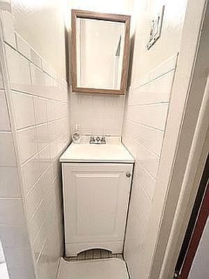 5th image of 31-33 41st St #12