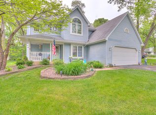 12437 N Gate Rd, Roscoe, IL 61073