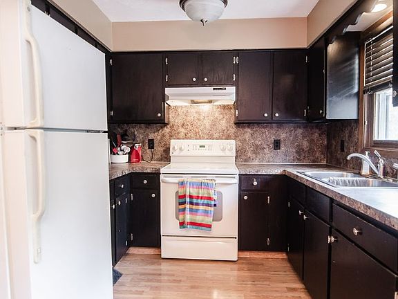 4th image of 1106 Timber Ln