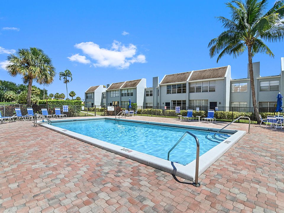 1st image of 2800 SW 22nd Avenue #117