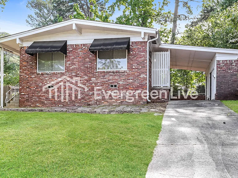 68 Belmont Dr — Photo 2