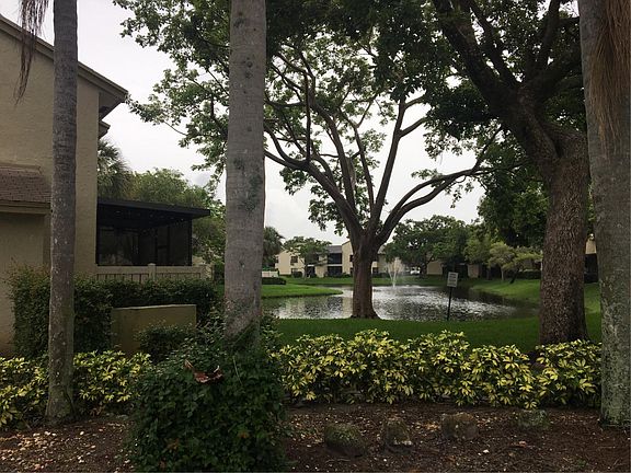 3rd image of 4822 NW 22nd St