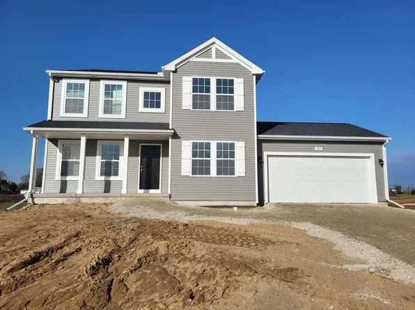 200 Vansen Dr, Kent City, MI 49330