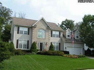 1176 Farmcote Cir, Medina, OH