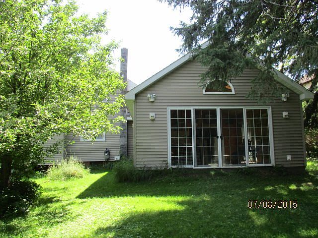 1st image of 410 Norway St