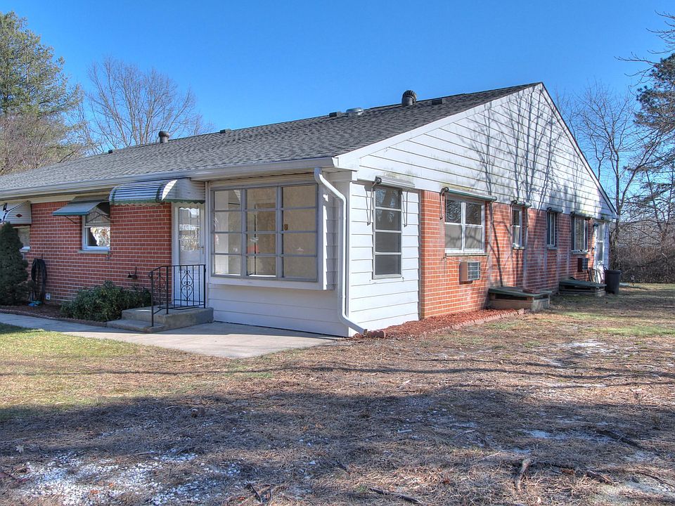 8C Valley Drive, Whiting, NJ 08759 Zillow