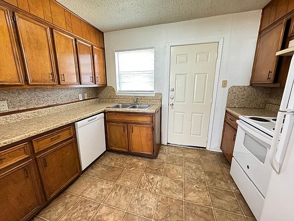 5th image of 802-804 Williamson Dr #802