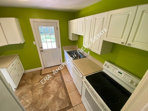 5th image of 9 Okahatchee Cir SE