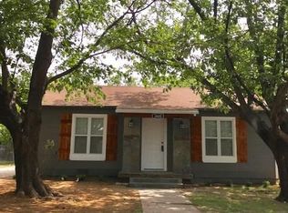 3620 Avenue N, Fort Worth, TX 76105