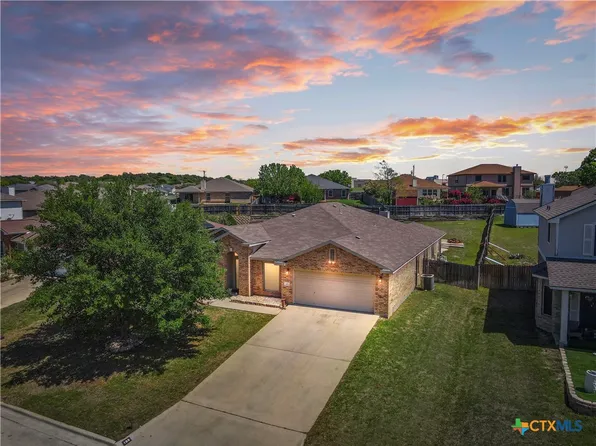 109 W Iowa Dr, Harker Heights, TX 76548